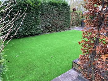 Achtertuin kunstgras in Wormerveer