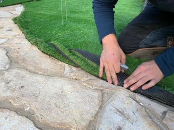 Kunstgras in voortuin Santpoort Noord